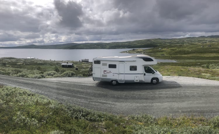 Geräumiger Luxus-Wohnmobil für 6 Personen (Familie).