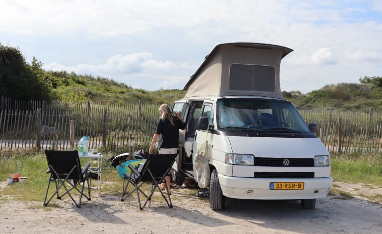 4p Volkswagen campervan uit 1995