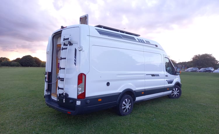 Oakie – Ruime en mooie unieke camper met 3 slaapplaatsen