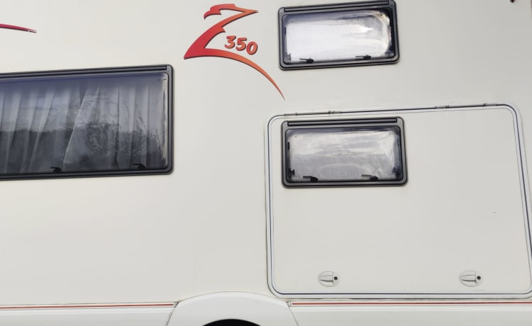 Camper familiare con 6 posti letto