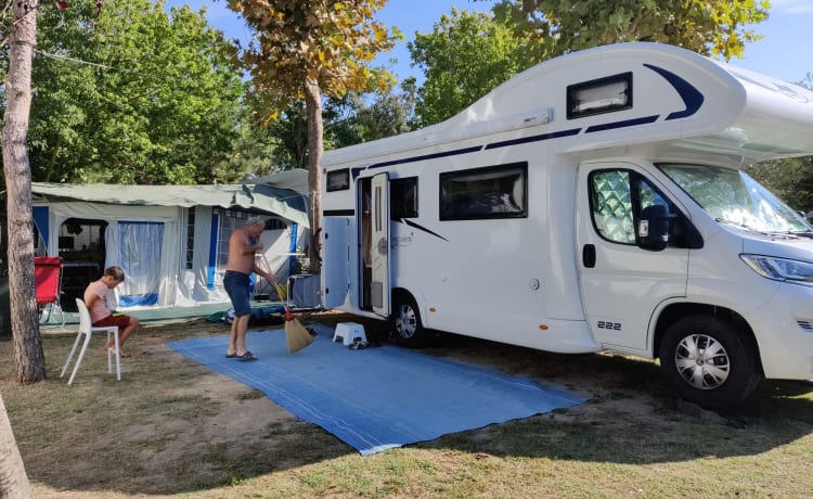 Elbot – Mclouis Alcôve 5/6 personnes à louer - Parfait pour les familles