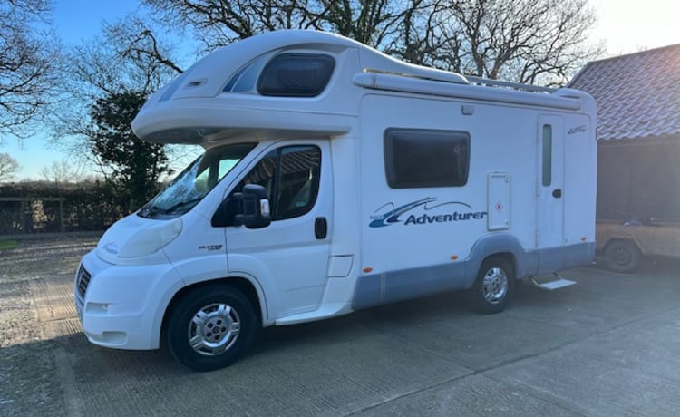 5 berth Ace Adventurer 635EK