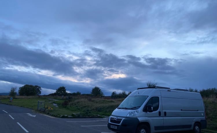 Lassen Sie sich von Luna Schottland zeigen!