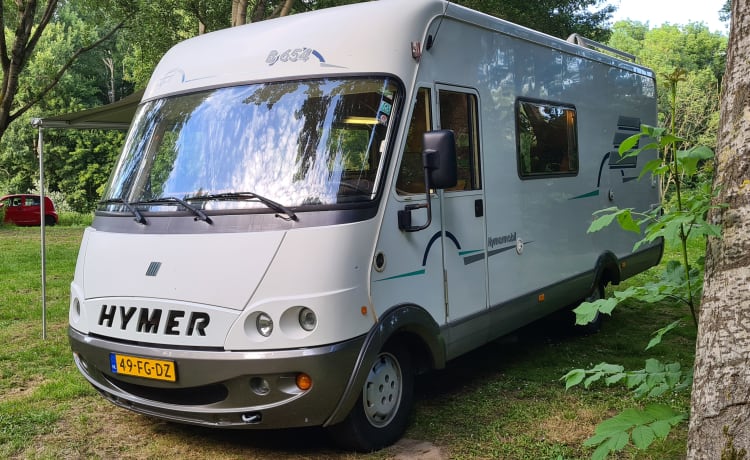 Camping-car familial pour 6 personnes. Intégrale Hymer de 2000