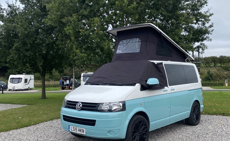 Daisy Dub – Stunning T5 Campervan conversion- Daisy 