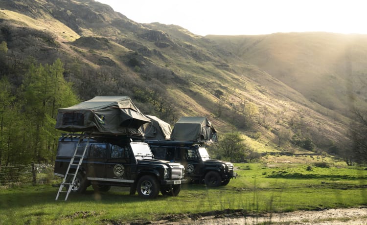 STEVENSON – Land Rover Defender 110 with Rooftop Tent & Awning | Fully Camp Ready