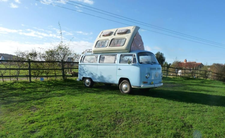 Blue Belle – 4-persoons Volkswagen geïntegreerd uit 1971