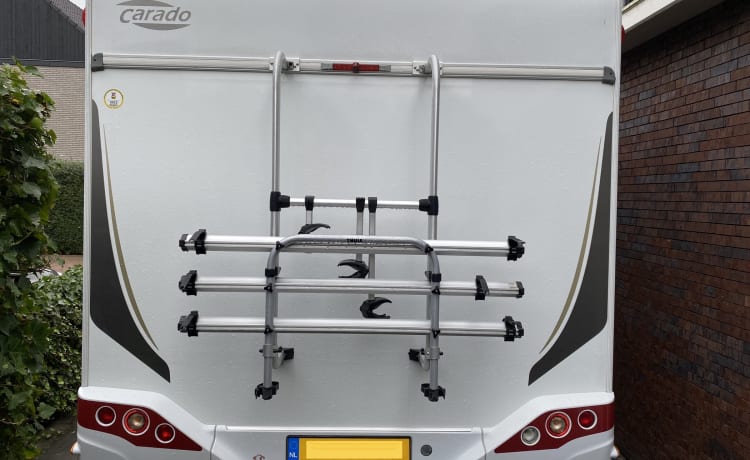 4P Luxus Carado Camper komplett ausgestattet