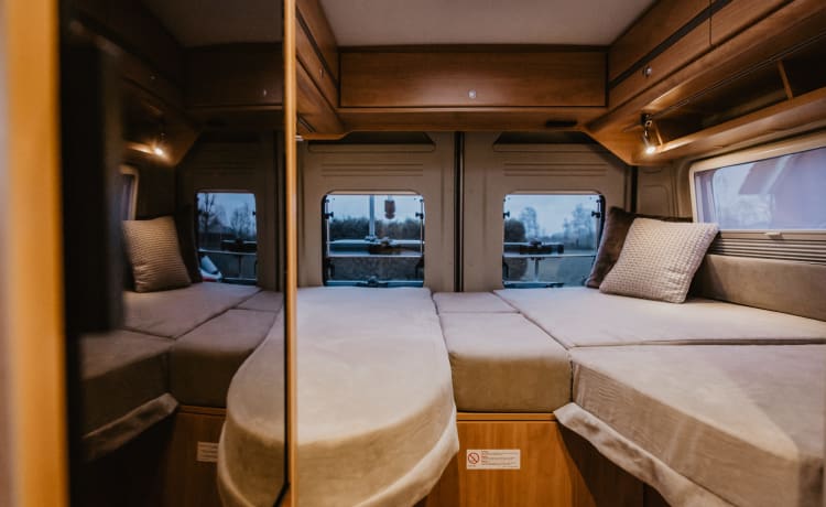 Roadcruiser – Luxury bus camper Pössl Roadcruiser (camper 20)