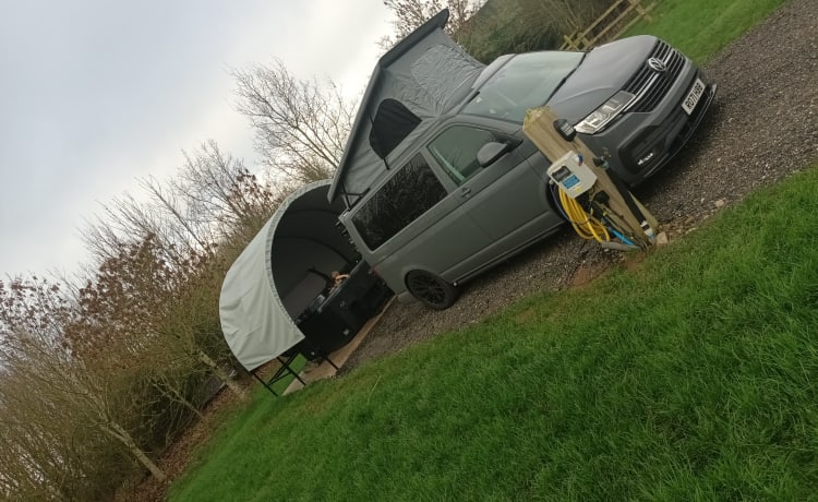 Legend – 4 berth Volkswagen campervan from 2021