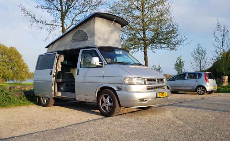 Prachtige en krachtige T4 volkswagen camperbus