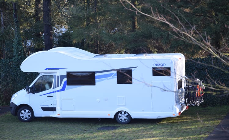 Schönes Familienwohnmobil Rimor KATAMARANO zu vermieten...