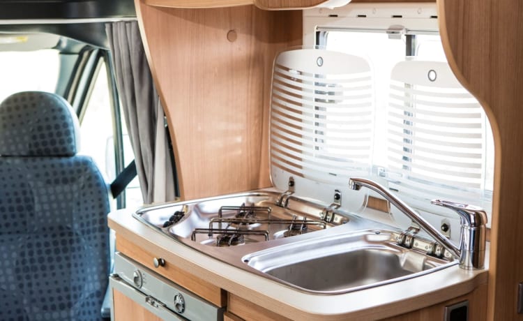 Poppy – 2 Berth Motorhome - Chausson