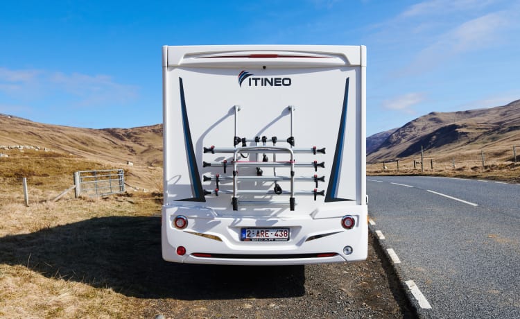 Camping-car intégral spacieux pour 5 personnes