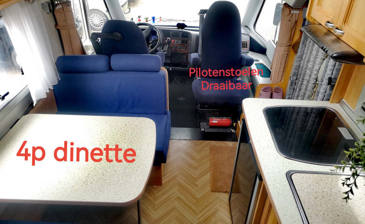 Camper intégral spacieux Bürstner Elegance 647I