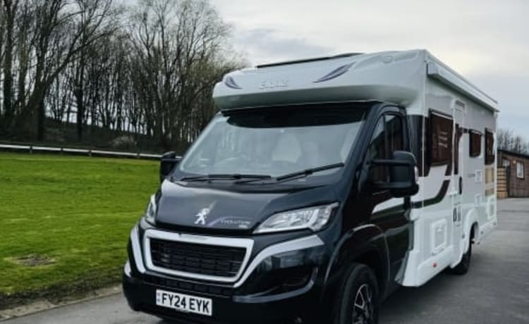 6 berth Peugeot semi-integrated from 2024