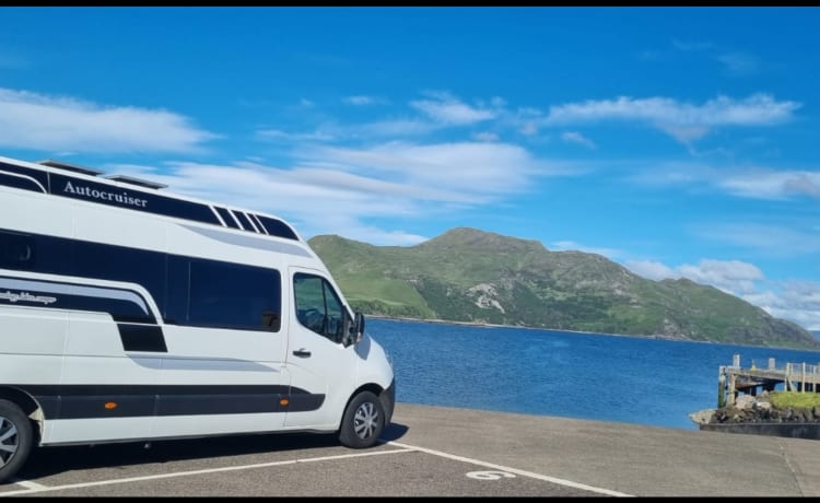 Abby Dayz   – 4-persoons Andere campervan uit 2016