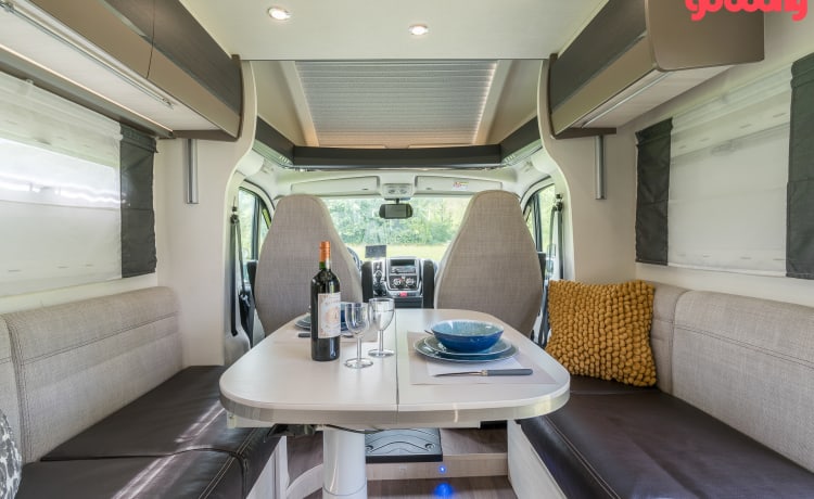 4p Chausson semi-integrated from 2019