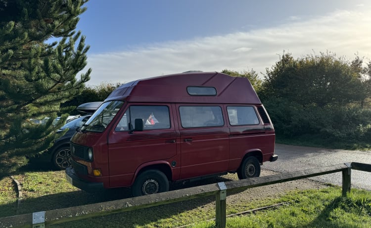 Bilbo – Camping-car VW hors réseau à 4 couchettes