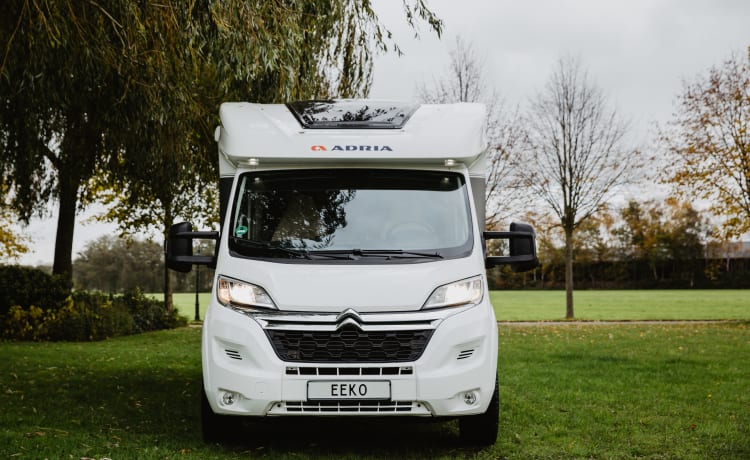 16. Luxus Adria Matric 670 SL für 5 Personen