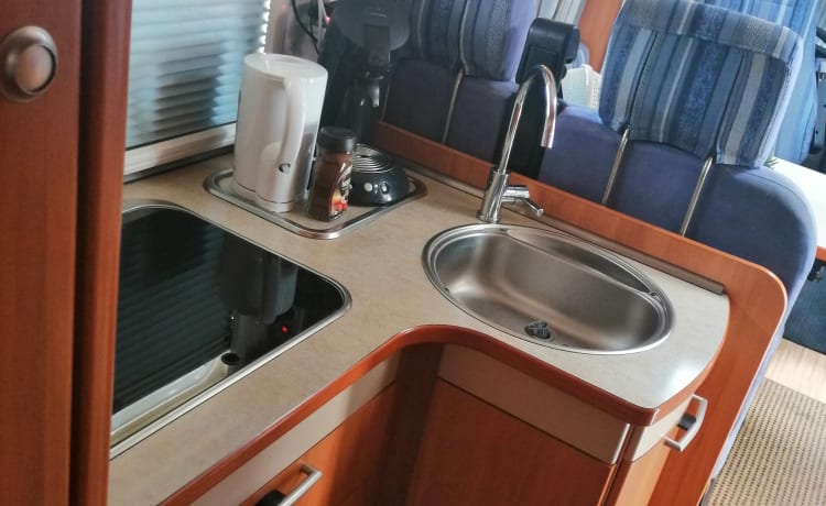 Ons gezellige huisje op wielen  – 3p Hymer semi-integrato dal 2008