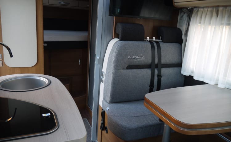 Modern, comfortable and compact Knaus motorhome from 2019