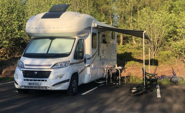 6 berth Fiat alcove from 2019