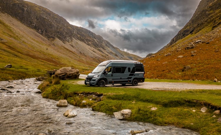 Bill – 'LUXURY' 4 berth Fiat Ducato - Adria Twin Sports 640 SGX (2022)