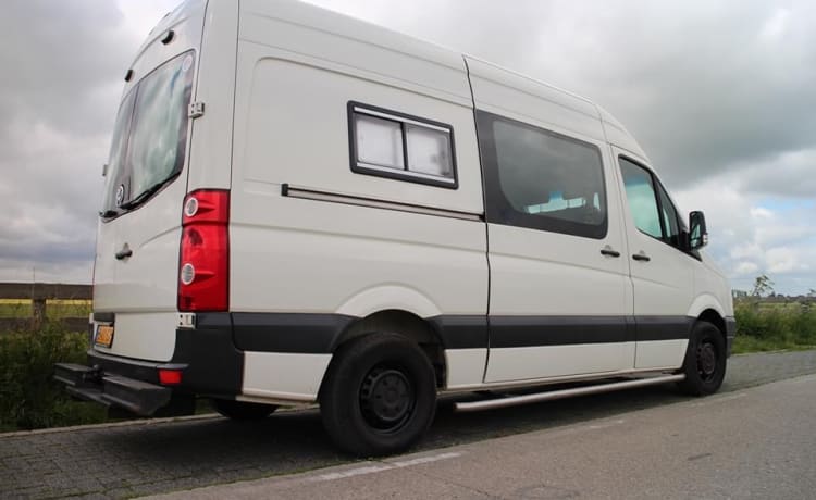 EigenWijze – Unique bus camper, with nice interior