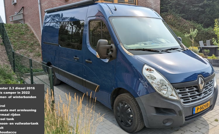 The Eagle – Bus camping-car 2 personnes Renault Master 2016 (lit 2 x longueur !)