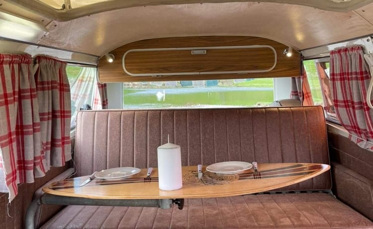 1973 Volkswagen Camper T2 Devon Bay 