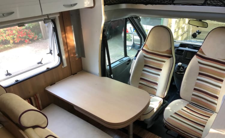 Luxury motorhome with all amenities