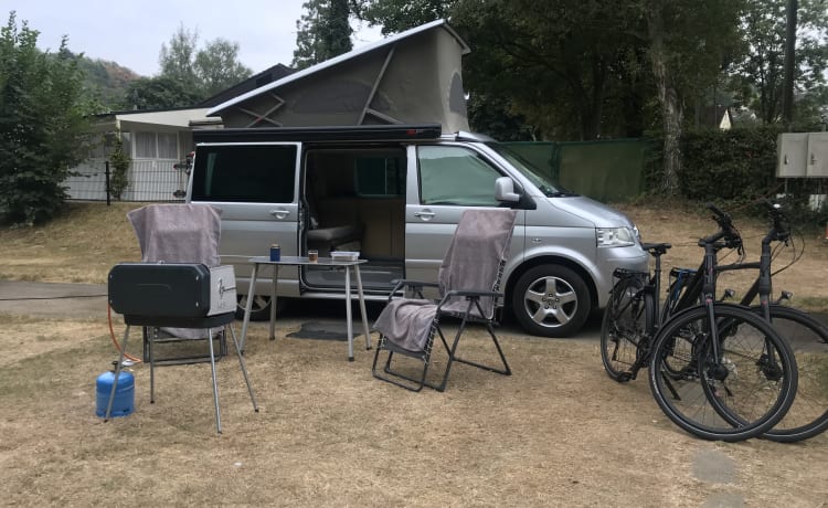 Volkswagen T5 campervan uit 2008