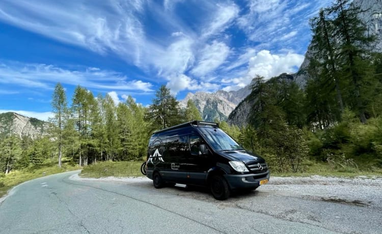 Mercedes Open Road adventure – camper autobus automatico avventura LETTO EXTRA LUNGO