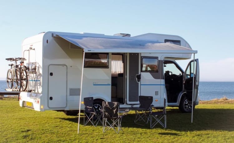 Saltire sunsets Motorhome hire  – 6 berth Fiat alcove from 2021