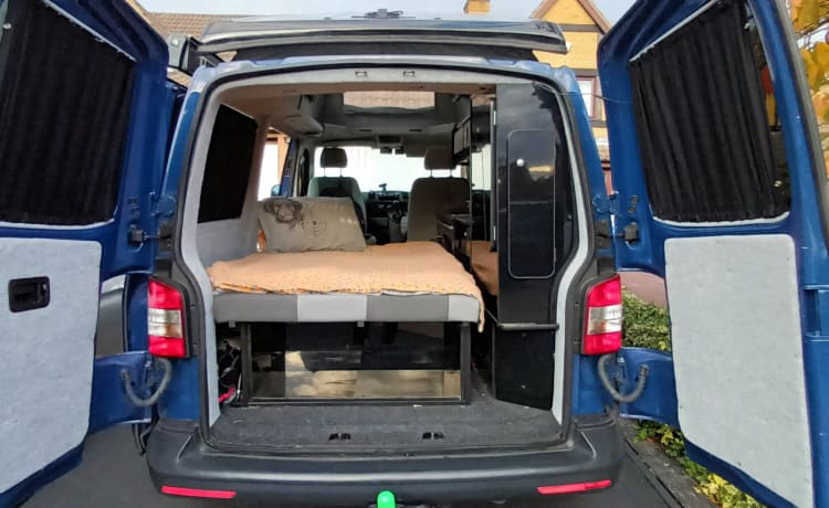 !! Indy the Adventure Van !! – CENTRALLY LOCATED - EASY PICKUP - New Conversion 4x4 @ Free Car Parking @