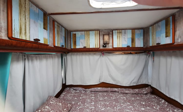 bel camper vintage Hymer super accogliente