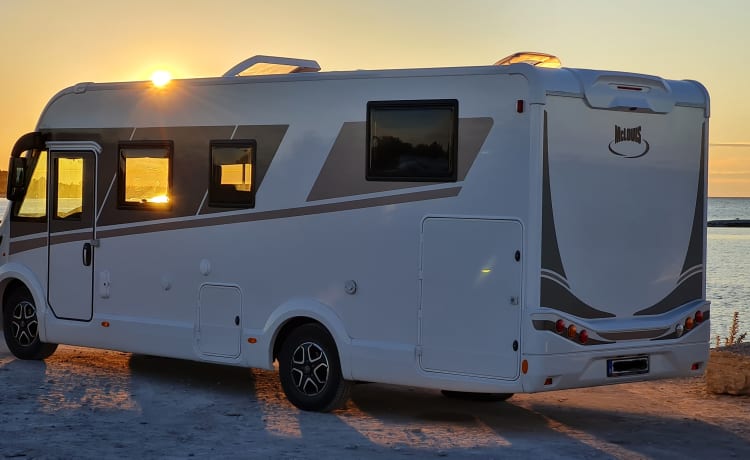 Nouveau camping-car intégral / automatique / 160 CV