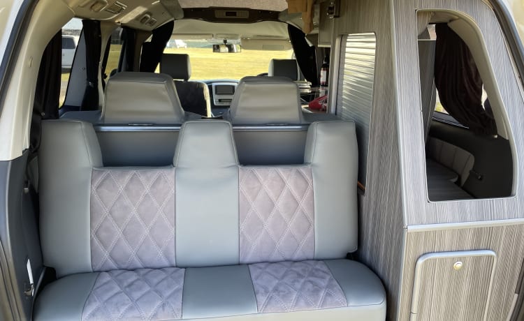 Costa del alphard  – Luxe 4 persoons Toyota campervan