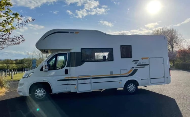 6 berth Sun Living A49DP