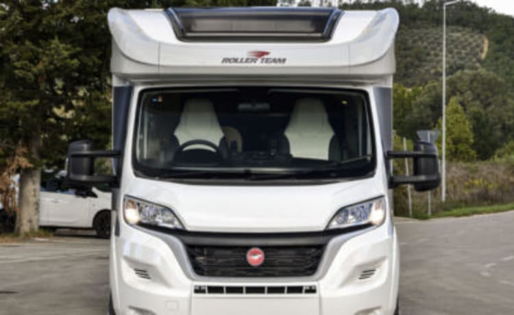 6 berth Fiat semi-integrated from 2023