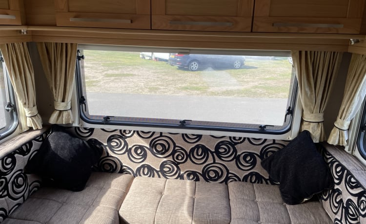 Greer – 6 berth Autoquest 180 Prestige, 2011