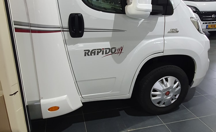 2p Rapido semi-integrated uit 2015