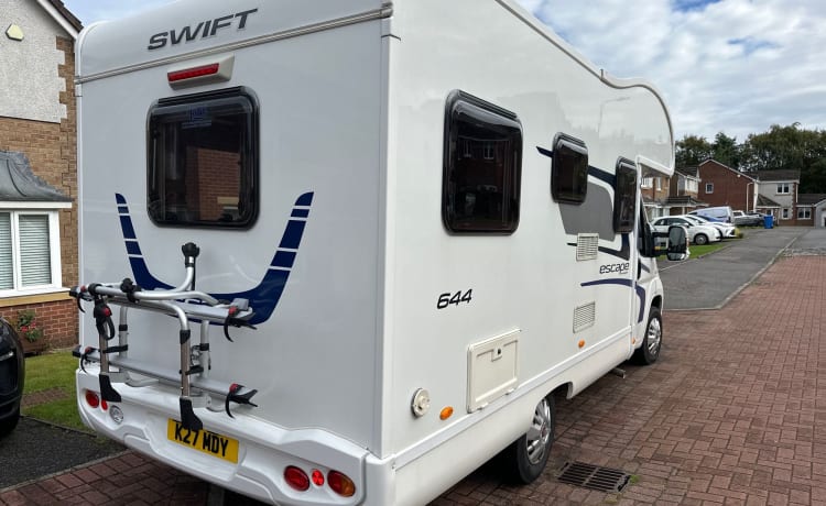 Mdy  – 4 berth Fiat Swift Escape 644 from 2014