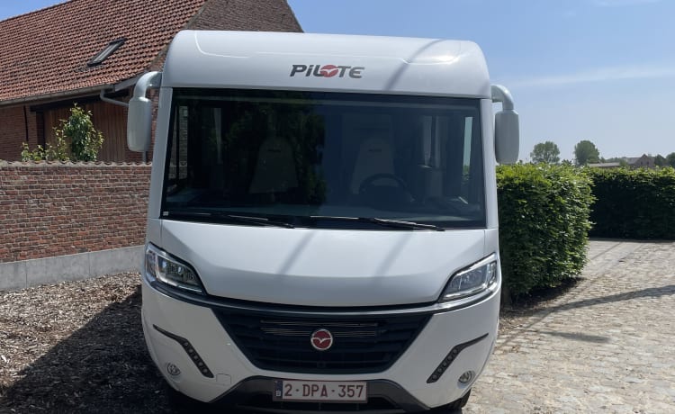 2023 Pilote G720FC Integraal (4p/ B-rijbewijs)