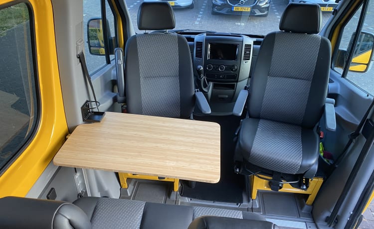 Robuste VW Crafter 4 personnes Euro5 <6m