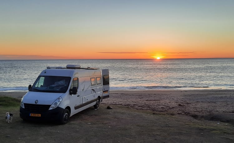 Happy camper – 2p Renault Buscamper uit 2013