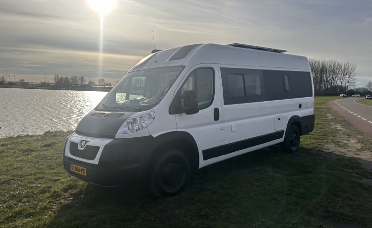 5 sterren camper :) – 4p Camper voor de echte avontuur liefhebbers