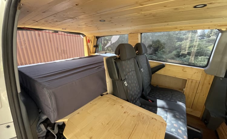 Franz Ferdinand – Mooie compacte 4x4 Camper