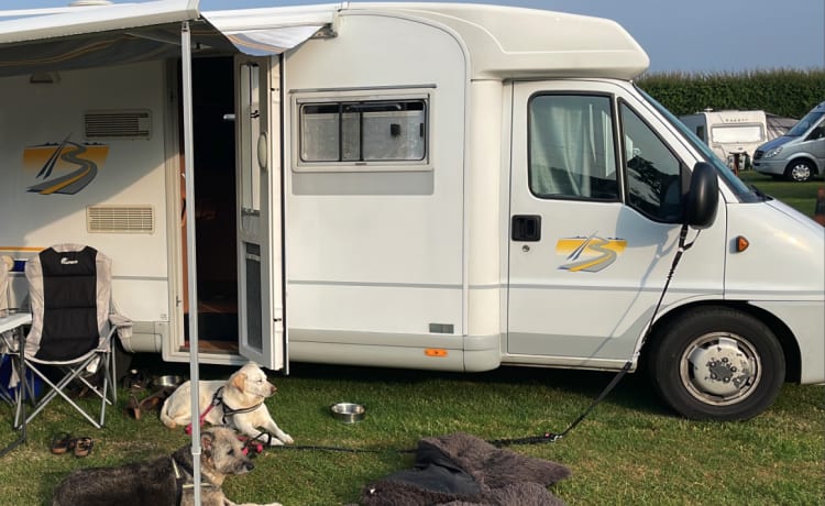 Betty – Fully Equiped 4 berth Fiat Motorhome